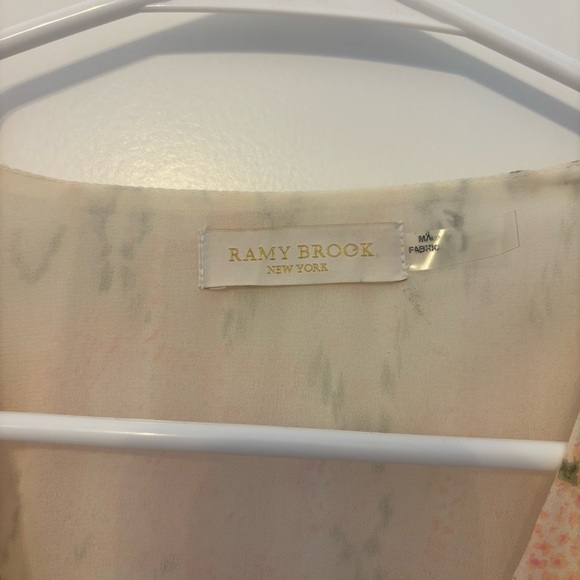 Ramy Brook Cream Short Ruffle Sleeve Faux Wrap Blouse Top Medium Careerwear - Picture 10 of 11